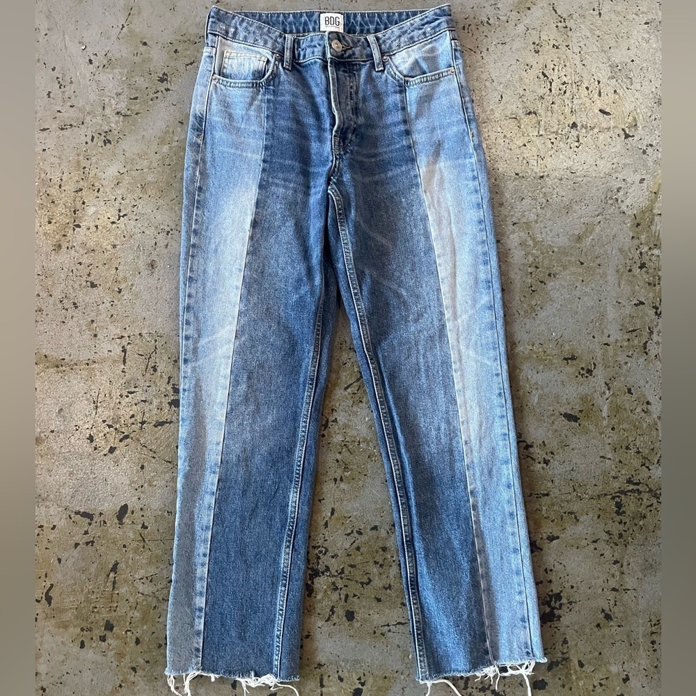 UO BDG Jessye Spliced Light/Dark Blue Straight Leg Raw Hem Jeans Size W27 L32